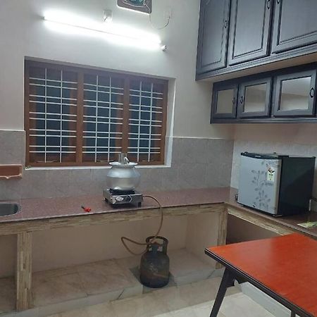 Home In Guruvayur-3 Bedroom Zewnętrze zdjęcie